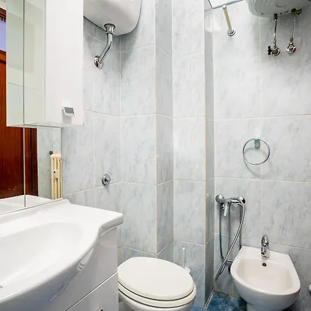 Guesthost - Comfy With Balcony Apartmán Perugia