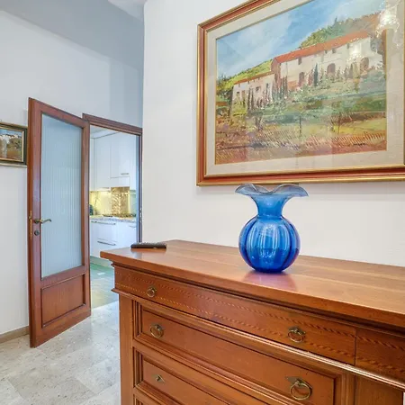 Guesthost - Comfy With Balcony Apartmán Perugia