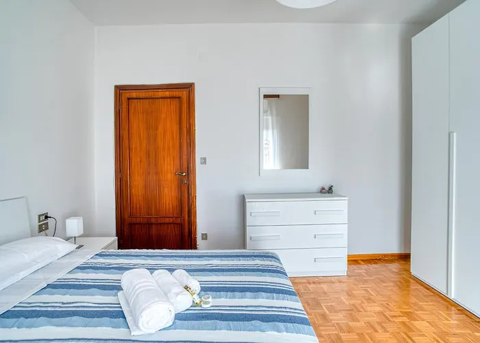 Appartement Guesthost - Comfy With Balcony