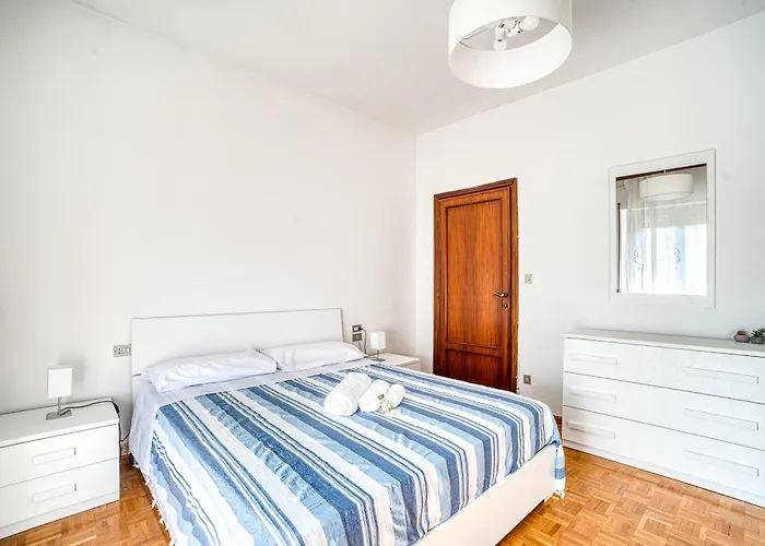 Appartement Guesthost - Comfy With Balcony