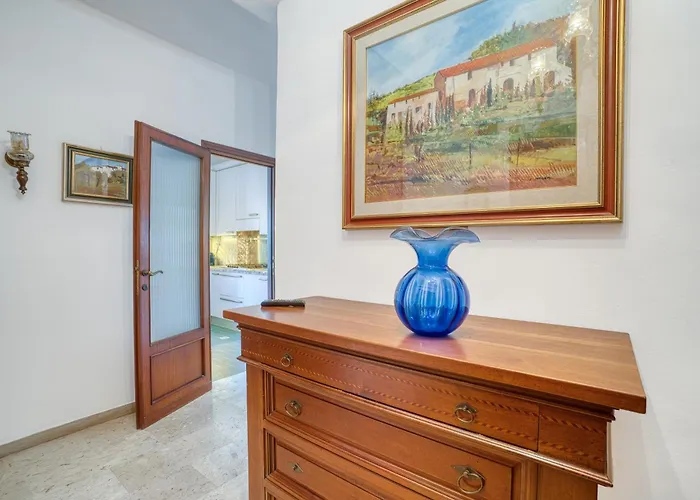 Guesthost - Comfy With Balcony Appartement Pérouse